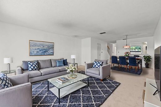 Townhouse in Pembroke Pines, Broward County