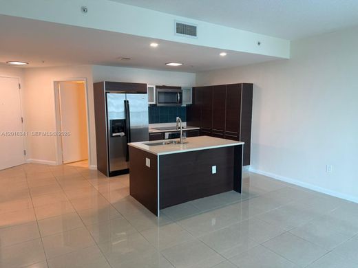 Residential complexes in Miami, Miami-Dade