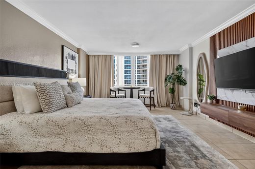 Жилой комплекс, Sunny Isles Beach, Miami-Dade County
