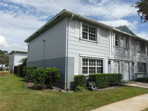 Townhouse in Davie, Broward County