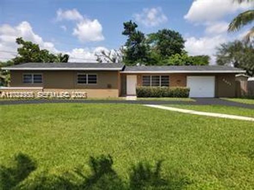 Villa Palmetto Bay, Miami-Dade County