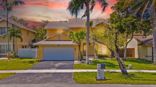 Villa in Pembroke Pines, Broward County