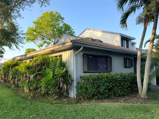 Townhouse in Hollywood, Broward County