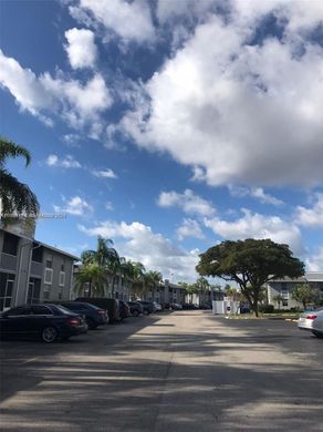 Complexes résidentiels à Miami, Comté de Miami-Dade