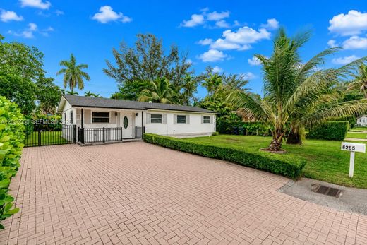 Villa in South Miami, Miami-Dade