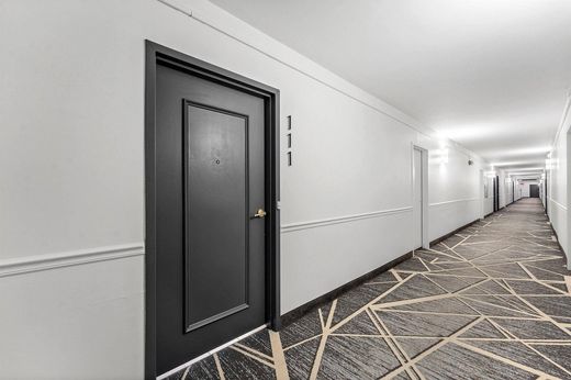 Residential complexes in Palm Beach, Florida