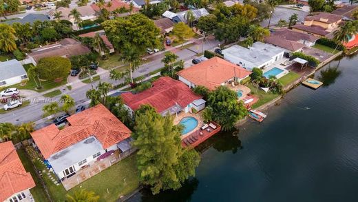 Villa in Miami, Miami-Dade