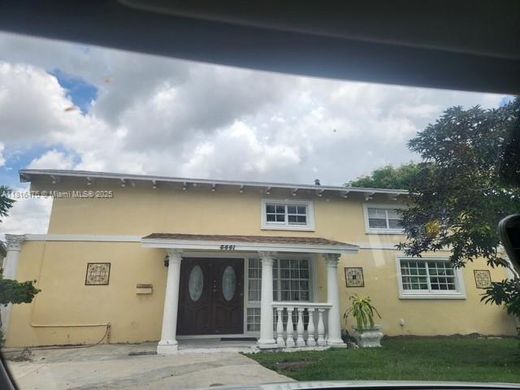 Villa - Lauderdale Lakes, Broward County