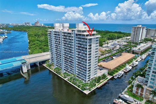 Residential complexes in Fort Lauderdale, Broward County