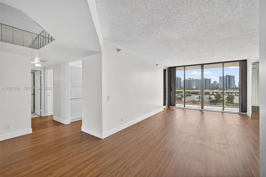 Residential complexes in Aventura, Miami-Dade