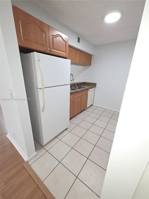 Residential complexes in Pembroke Pines, Broward County