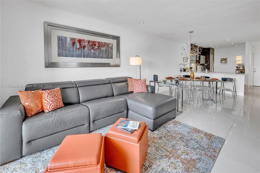 Complesso residenziale a Bay Harbor Islands, Miami-Dade County