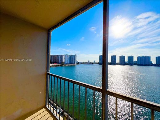 Residential complexes in Sunny Isles Beach, Miami-Dade