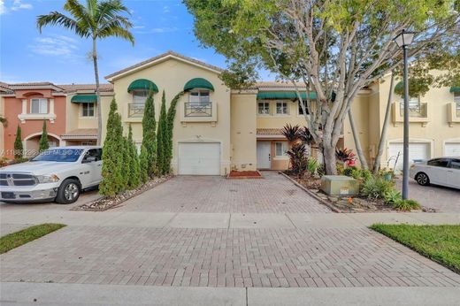 Sunrise, Broward Countyのタウンハウス