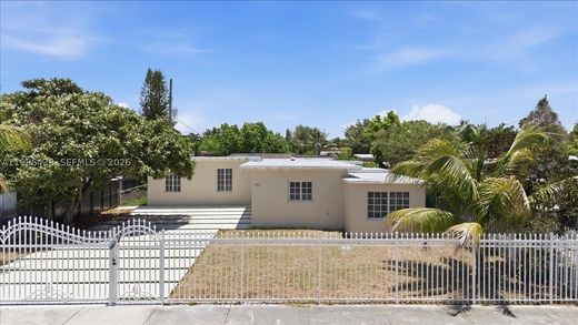 Villa in Miami Shores, Miami-Dade County