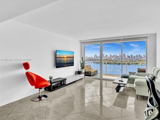 Residential complexes in Miami Beach, Miami-Dade