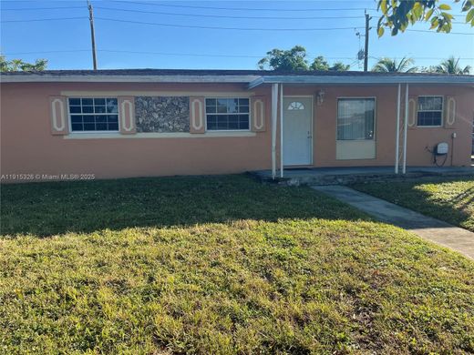 Villa en Miami Gardens, Miami-Dade County