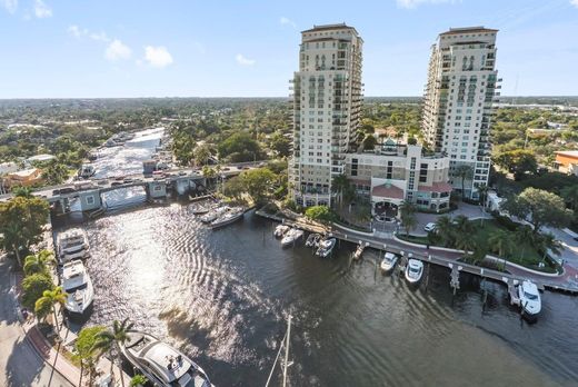 Residential complexes in Fort Lauderdale, Broward County