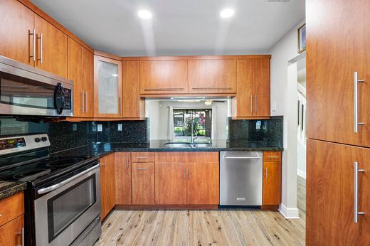 Townhouse in Pembroke Pines, Broward County