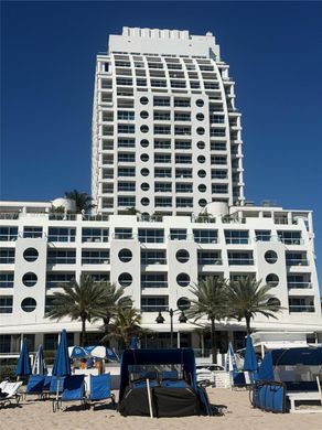 Residential complexes in Fort Lauderdale, Broward County