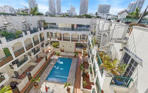 Жилой комплекс, Майами-Бич, Miami-Dade County