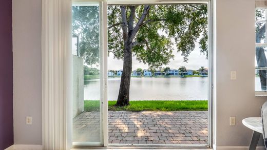 Townhouse in Miramar, Broward County