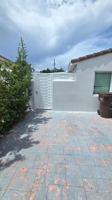 콘도미니엄 / Hialeah, Miami-Dade County