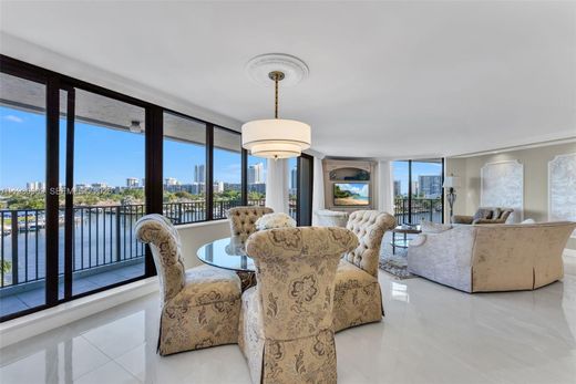 Residential complexes in Hallandale, Broward County