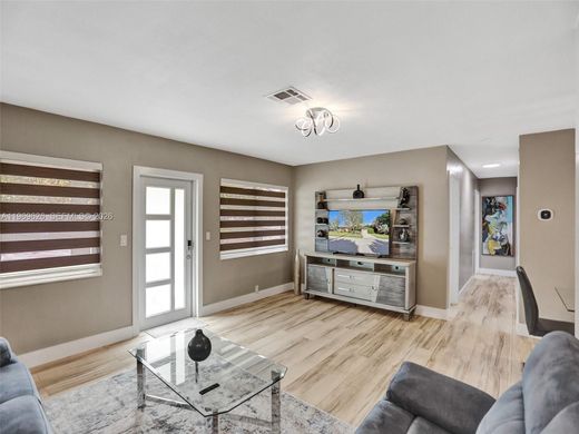 Villa - Pompano Beach, Broward County