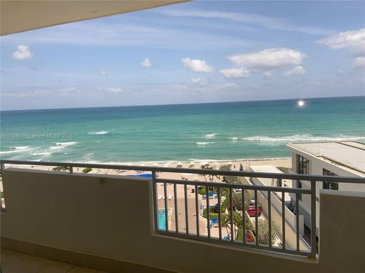 Жилой комплекс, Hallandale Beach, Broward County