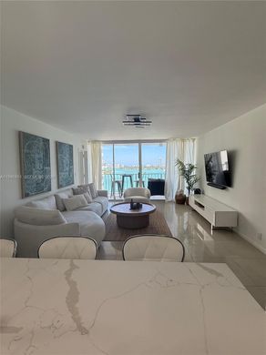 Complesso residenziale a North Bay Village, Miami-Dade County