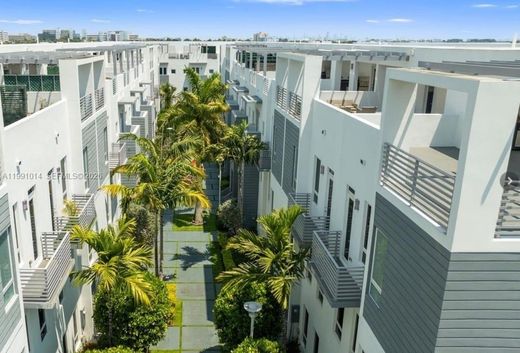 Casa di città a Doral, Miami-Dade County