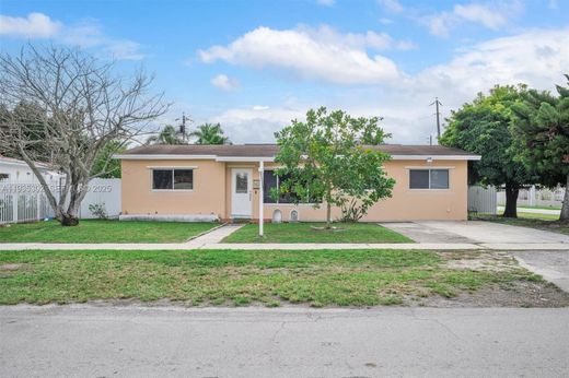Villa in Hialeah, Miami-Dade