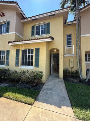 Townhouse in North Lauderdale, Broward County