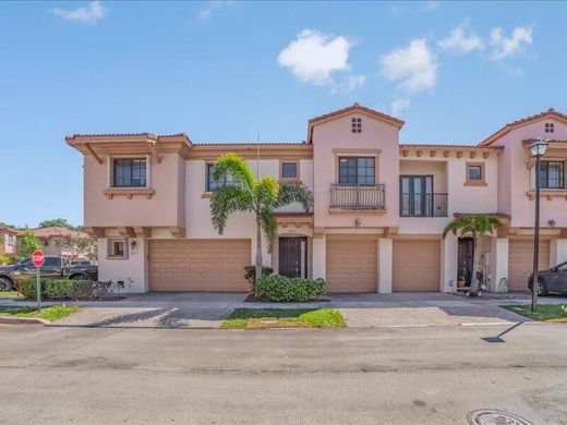 Townhouse in Coconut Creek, Broward County