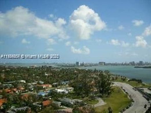 مجمع شقق ﻓﻲ ميامي، فلوريدا, Miami-Dade County