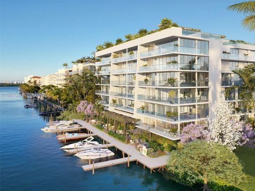 Residential complexes in Bay Harbor Islands, Miami-Dade