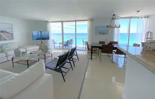 Wohnkomplexe in Hallandale Beach, Broward County