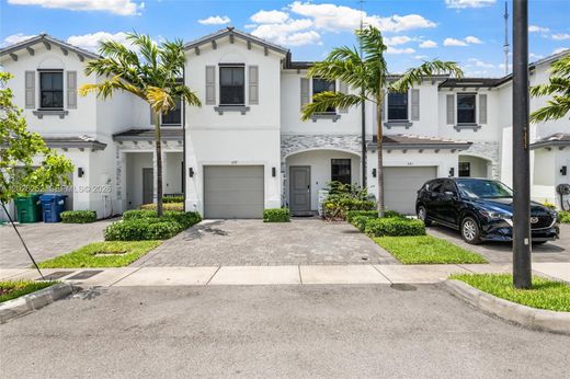 Townhouse in Miami Gardens, Miami-Dade