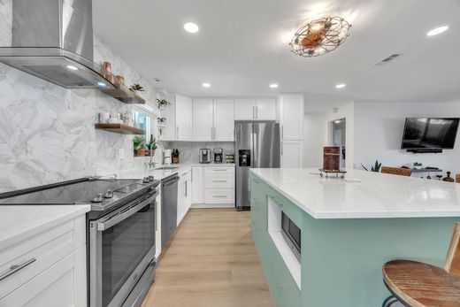 Villa in Pompano Beach, Broward County