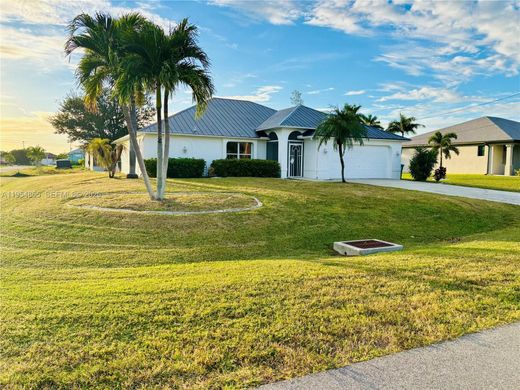 Villa - Cape Coral, Lee County