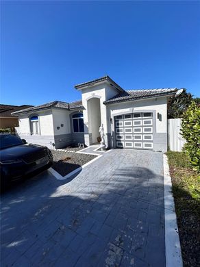 빌라 / Miami Gardens, Miami-Dade County