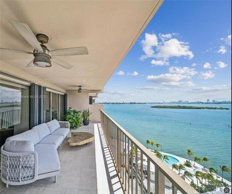 Kamienica w Miami, Miami-Dade County