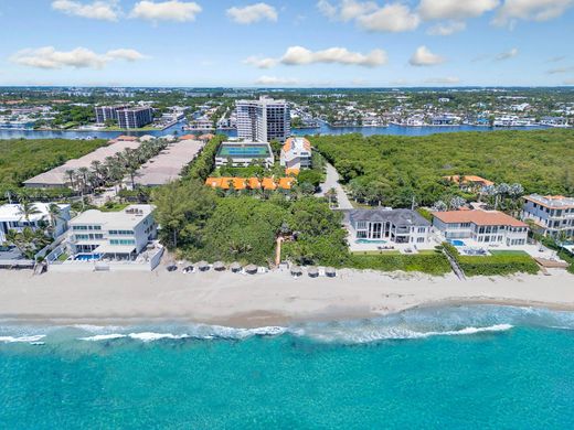 Residential complexes in Highland Beach, Palm Beach