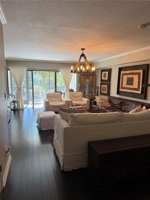 Komplex apartman Aventura, Miami-Dade County