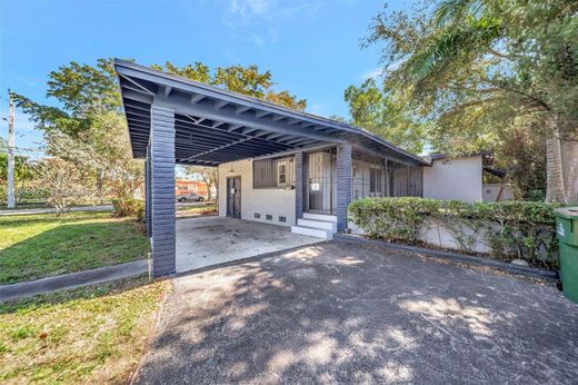 Villa in North Miami, Miami-Dade