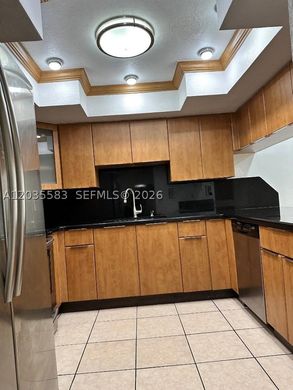 Townhouse in Hialeah, Miami-Dade