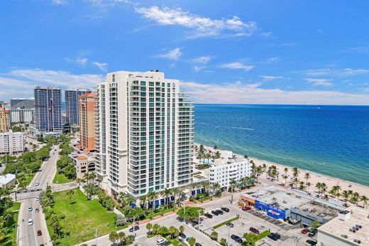 Residential complexes in Fort Lauderdale, Broward County
