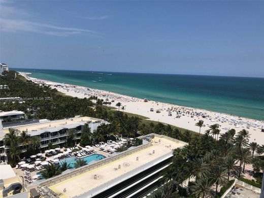 Miami Beach, Miami-Dade Countyのアパートメント・コンプレックス