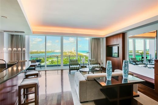 Residential complexes in Bal Harbour, Miami-Dade